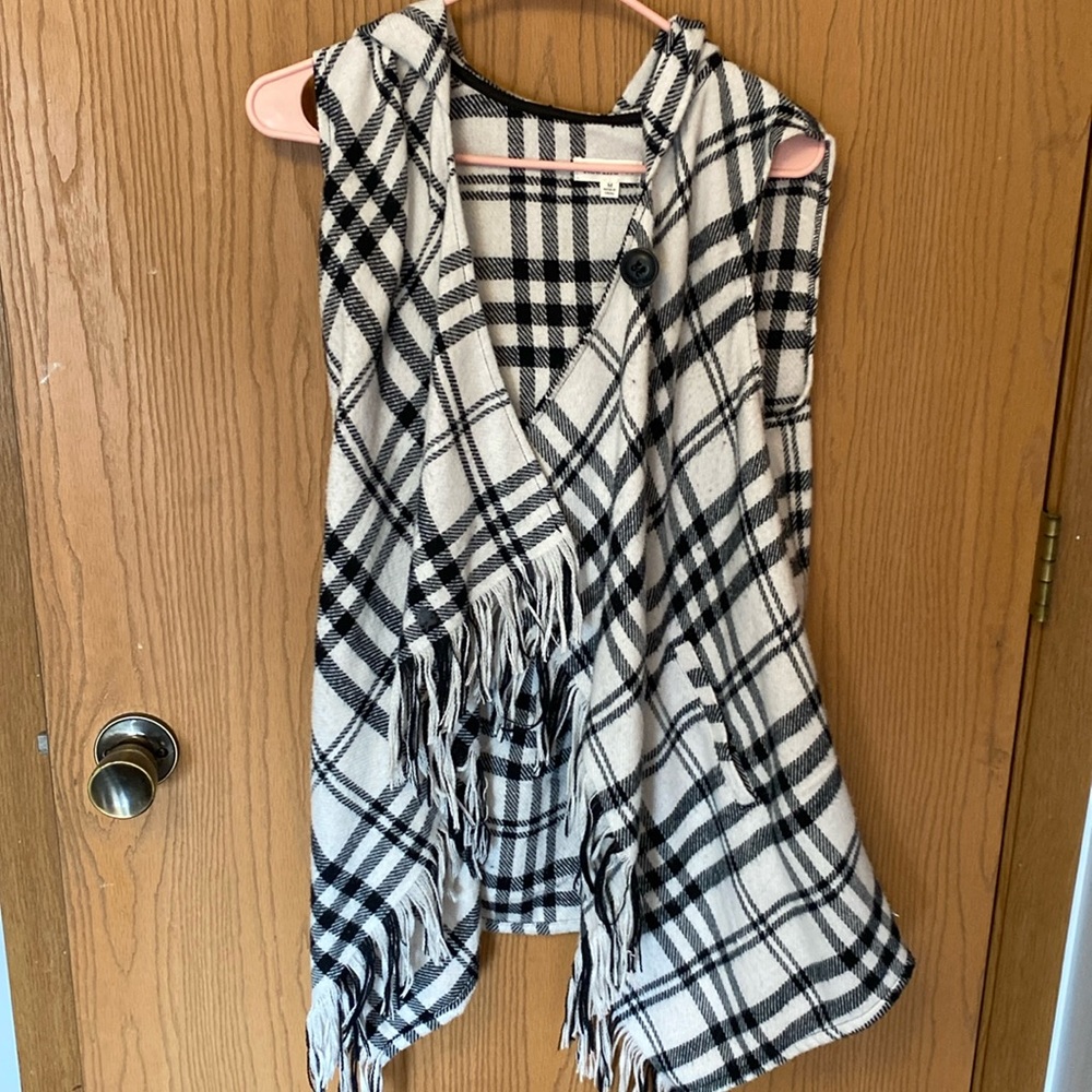 Hooded plaid vest